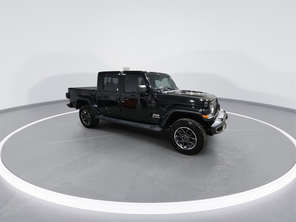 Used 2020 Jeep Gladiator Overland image 2