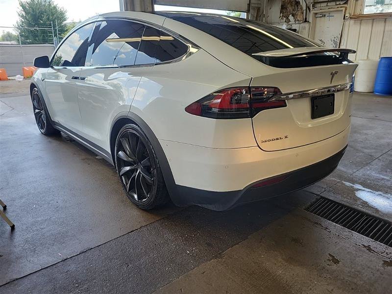 Used 2016 Tesla Model X 75D AWD/4WD image 3