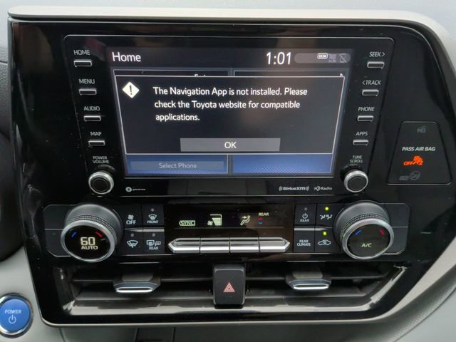 Used 2022 Toyota Highlander LE AWD/4WD image 23