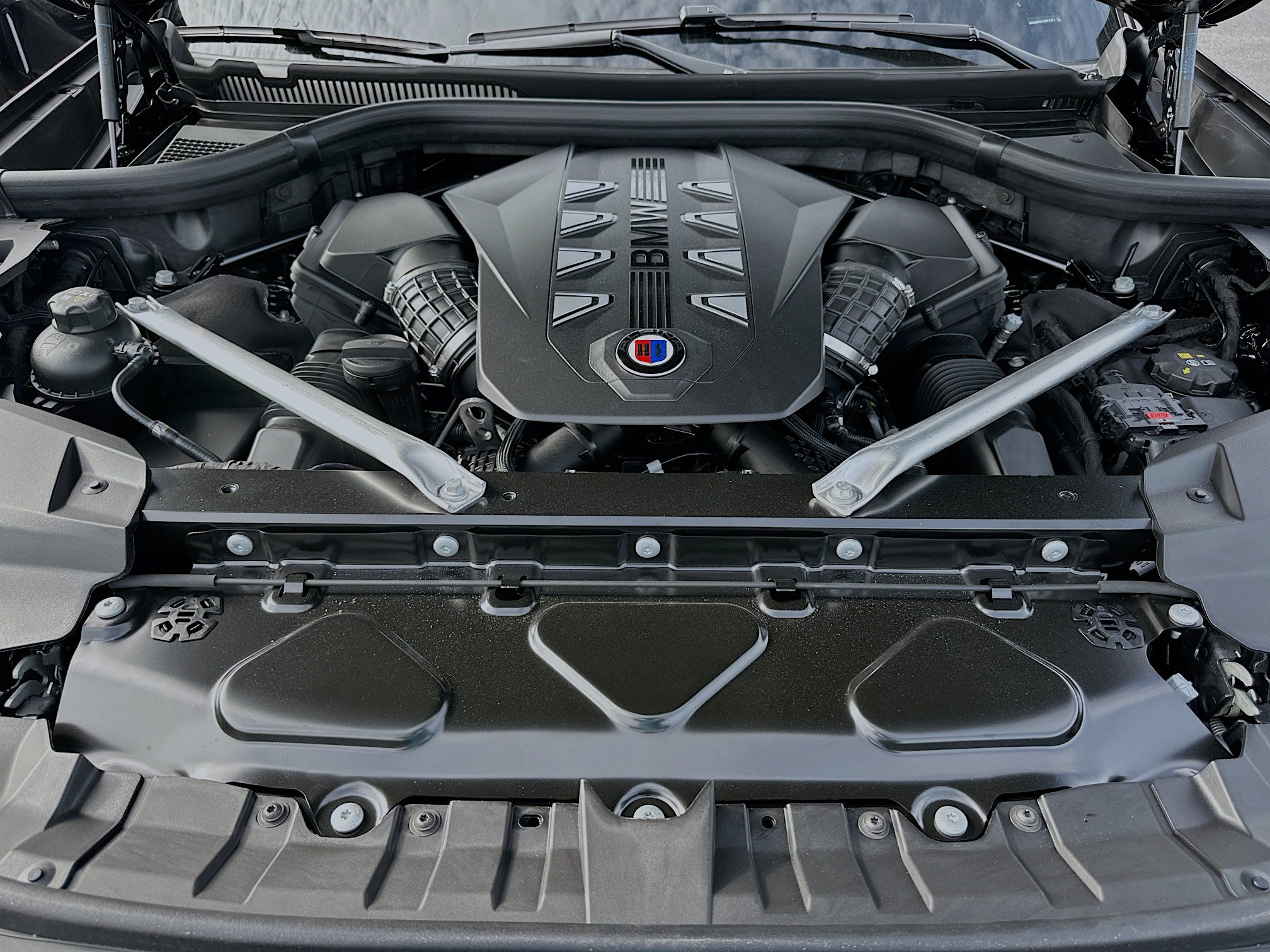 New 2026 BMW ALPINA XB7 AWD/4WD image 26