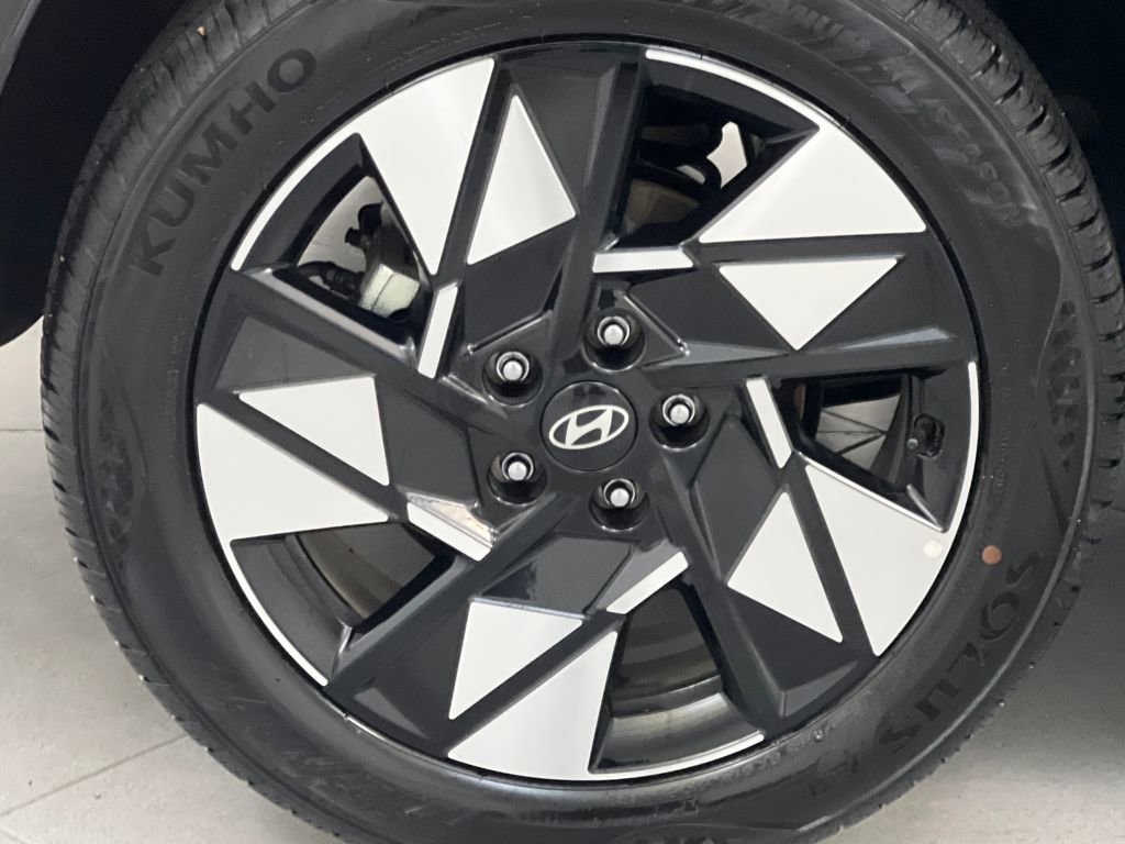 Used 2025 Hyundai Kona SEL FWD image 64