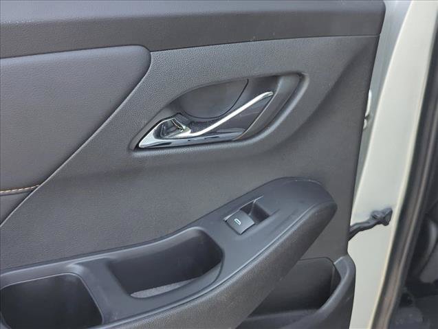 Used 2021 Chevrolet Traverse LT FWD image 8