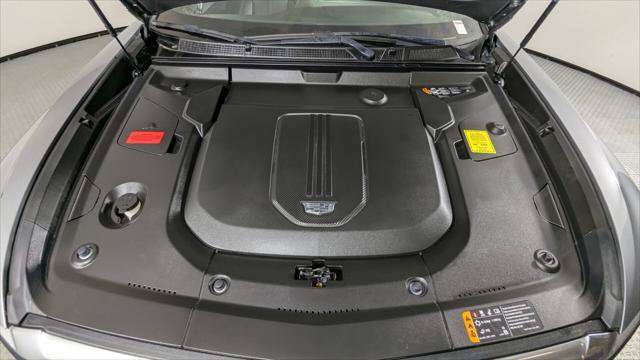Used 2024 Cadillac Lyriq Tech RWD image 34