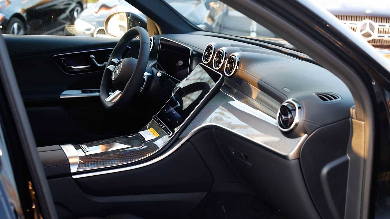 New 2026 Mercedes-Benz GLC 300 GLC 300 image 15