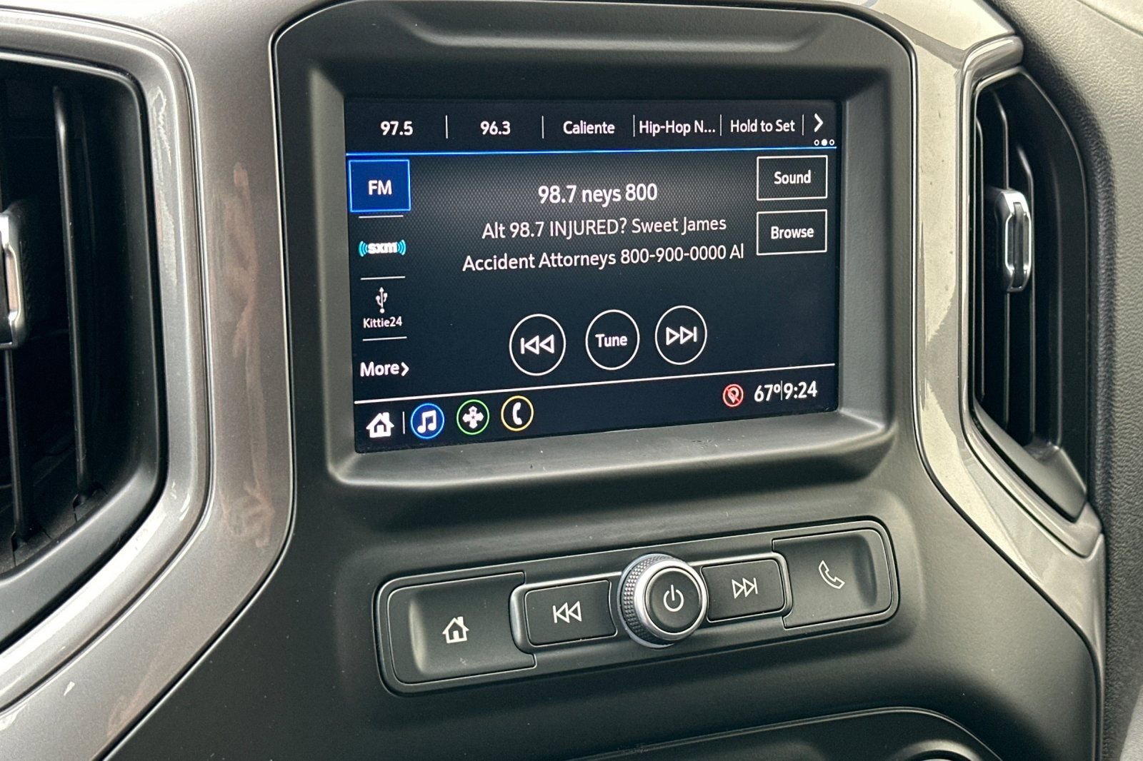 Used 2020 Chevrolet Silverado 1500 Custom w/ Custom Value Package image 24