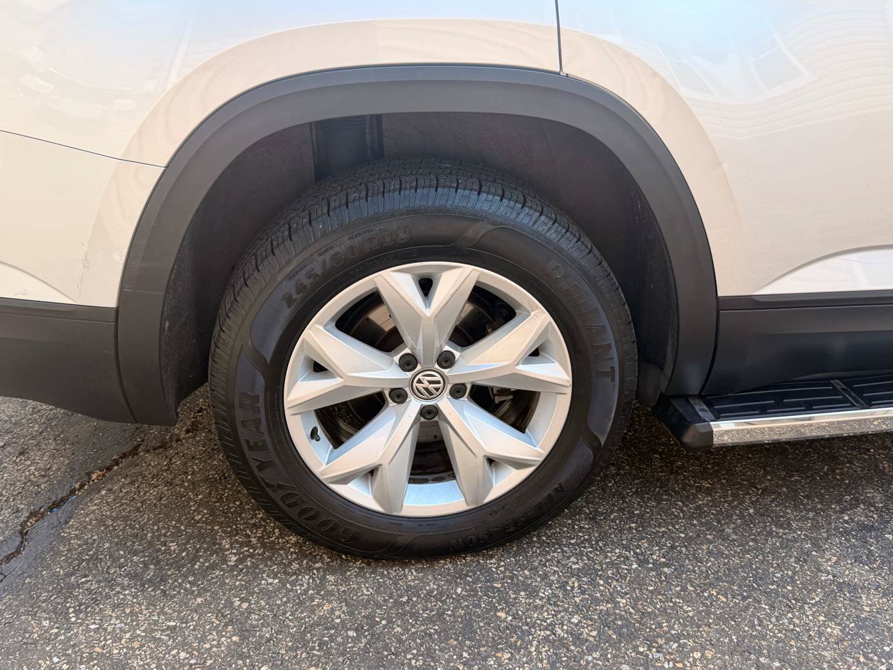 Used 2019 Volkswagen Atlas S w/ Towing Package AWD/4WD image 12
