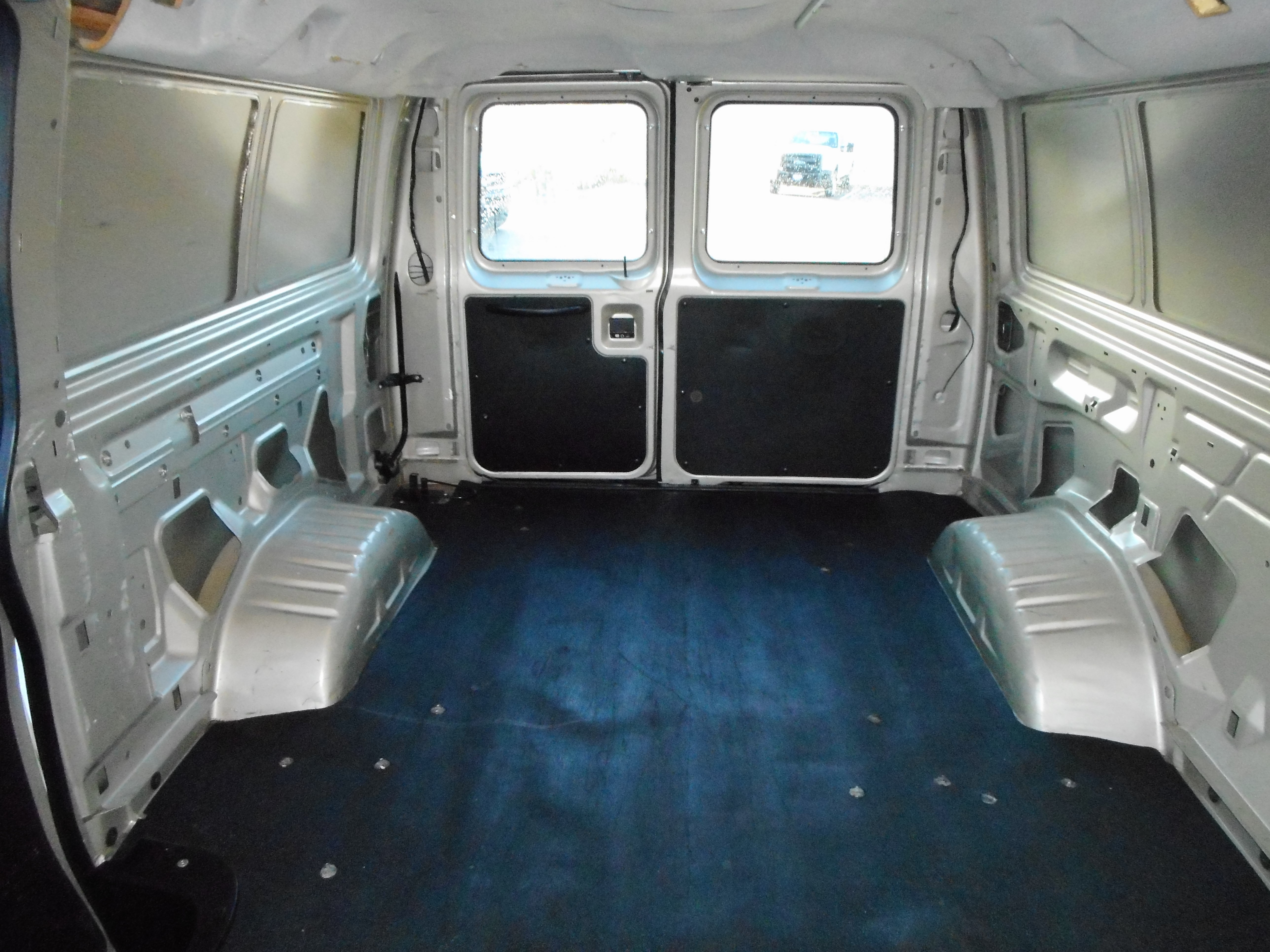 Used 2008 Ford E-250 and Econoline 250 RWD image 24