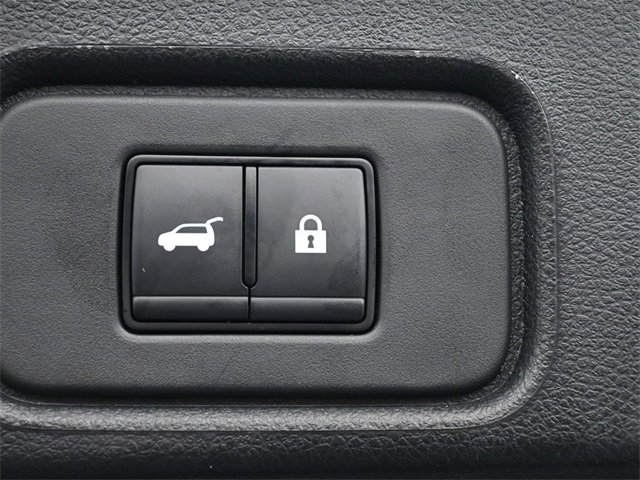 Certified 2025 Nissan Pathfinder SL image 16