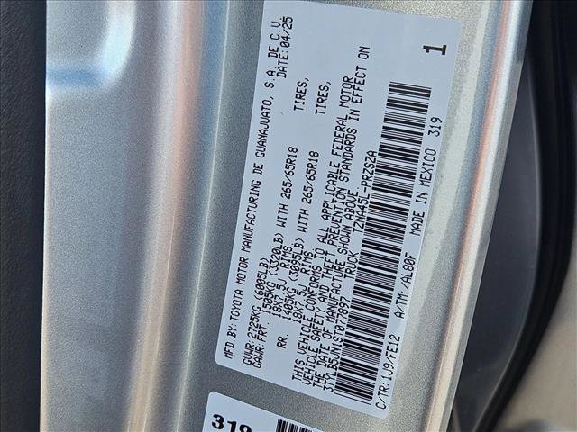 Used 2025 Toyota Tacoma TRD Sport image 21