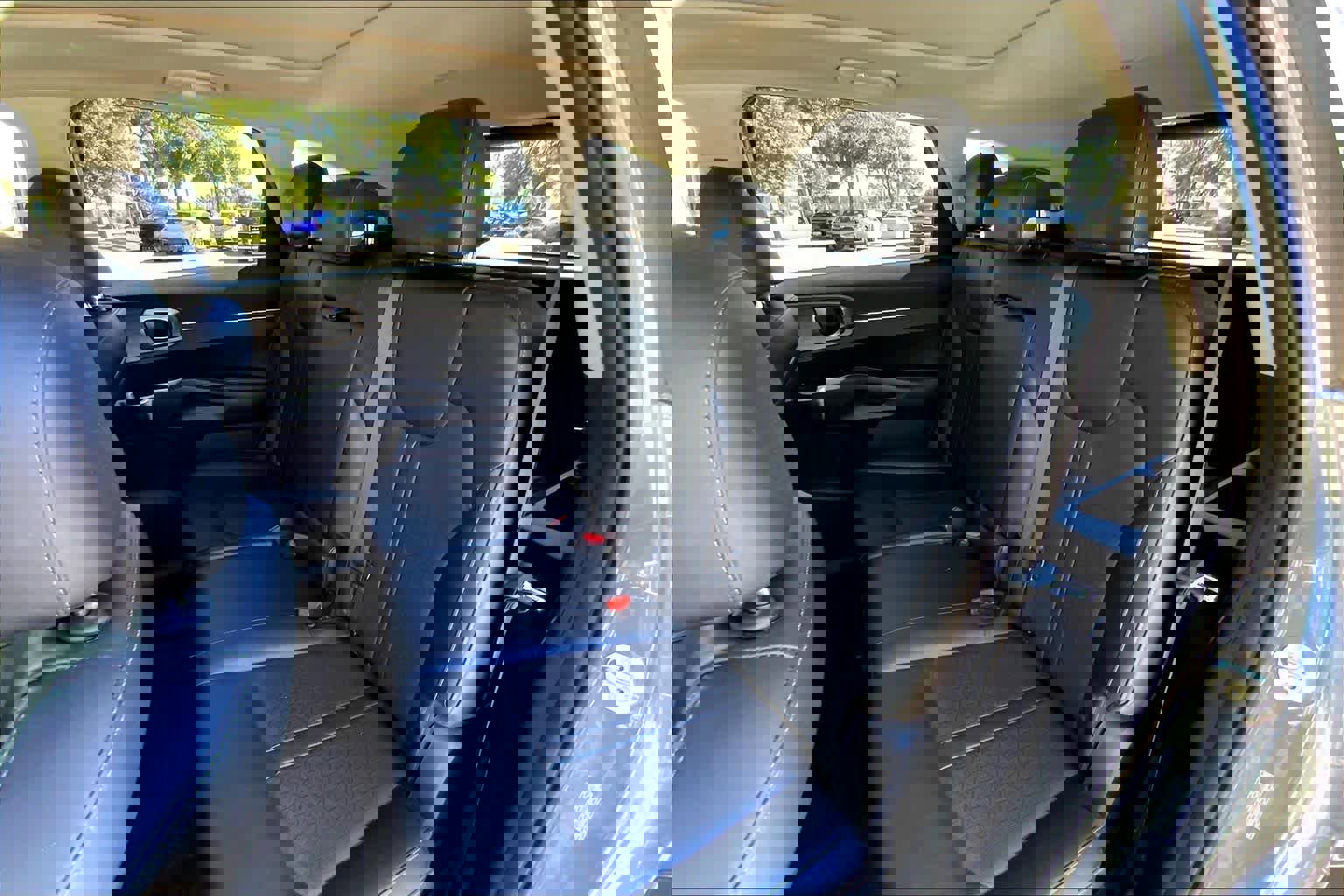 Used 2023 Kia Sorento S w/ Panoramic Sunroof Package image 20