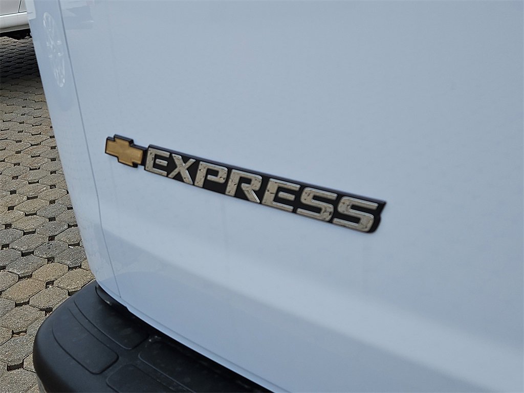New 2025 Chevrolet Express 2500 w/ Driver Convenience Package image 6