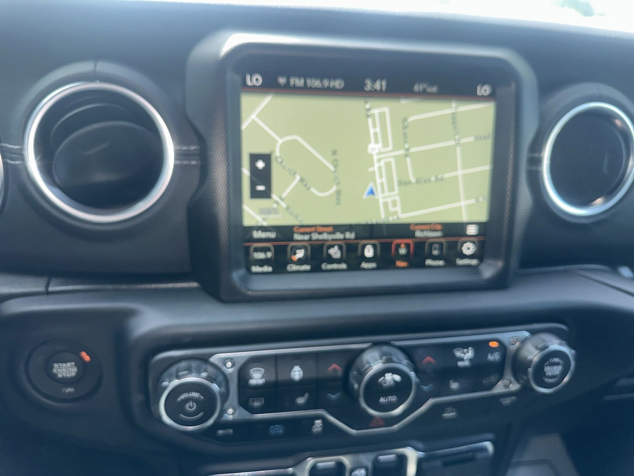 Used 2023 Jeep Wrangler Unlimited Sahara w/ Cold Weather Group AWD/4WD image 26
