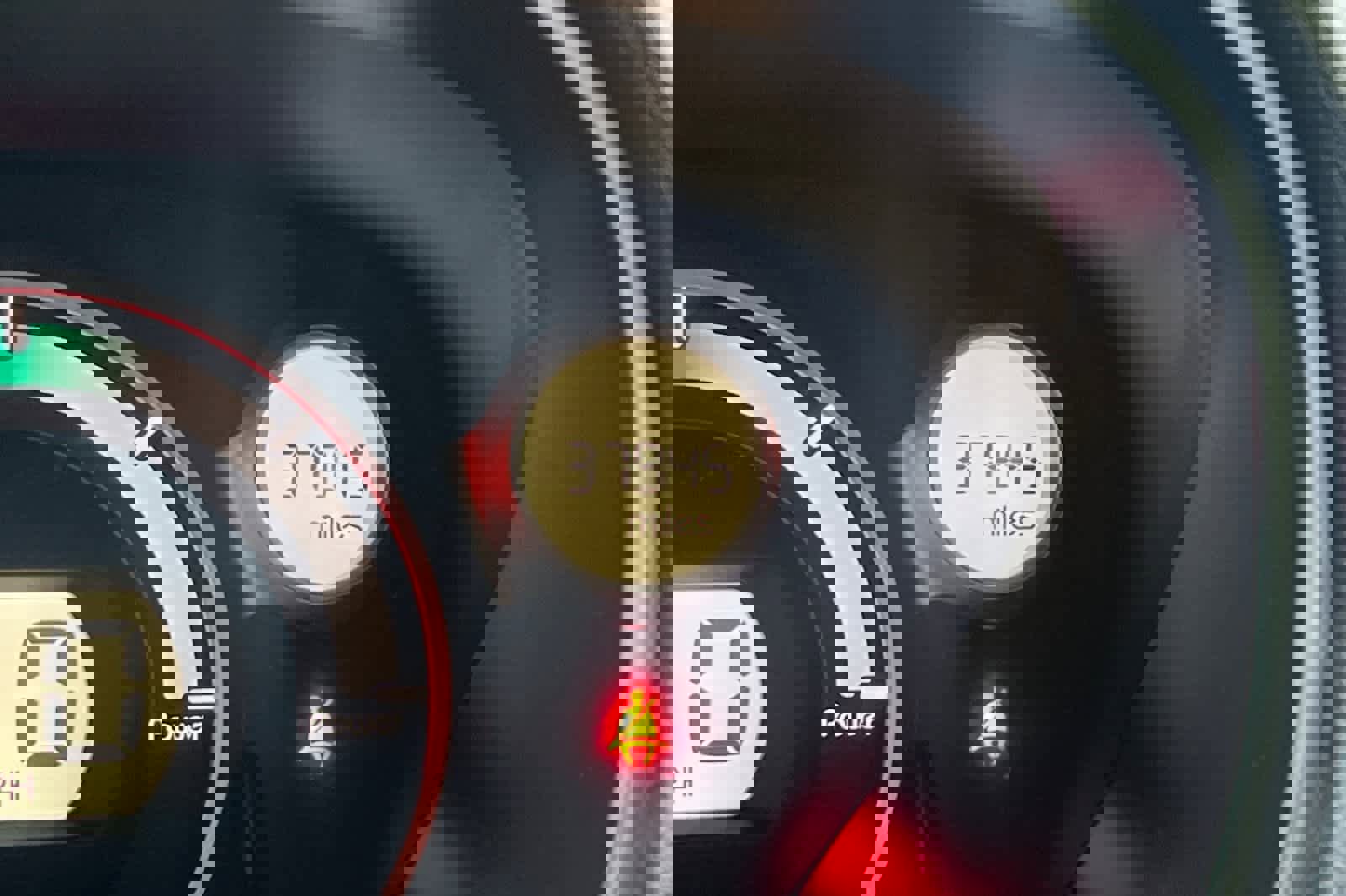 Used 2016 Mitsubishi i ES image 23