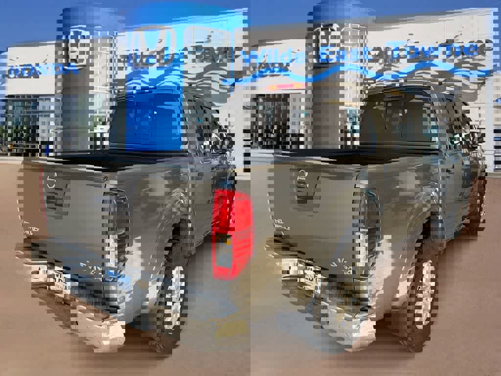 Used 2017 Nissan Frontier SV image 8