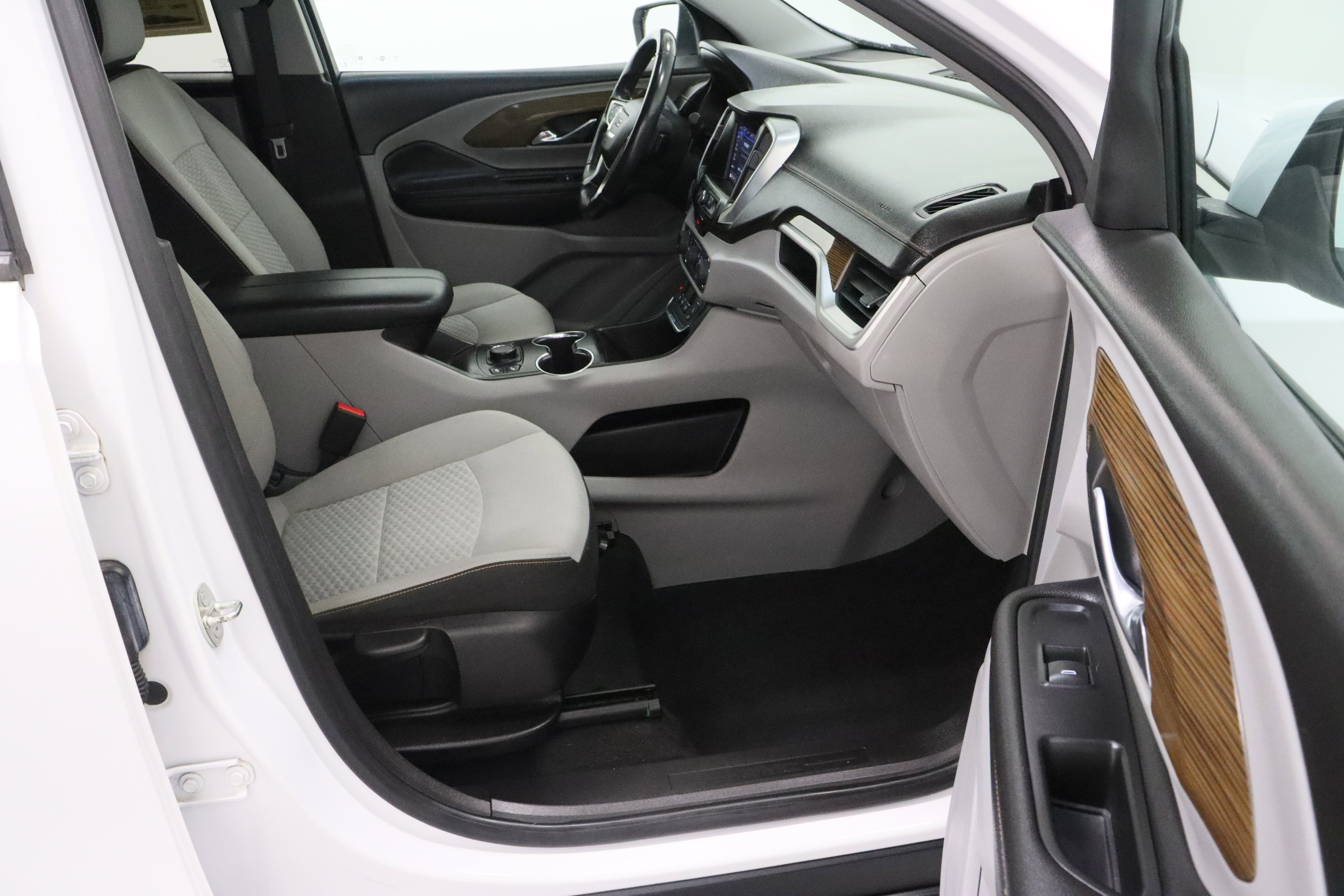 Used 2018 GMC Terrain SLE w/ Driver Convenience Package FWD image 37