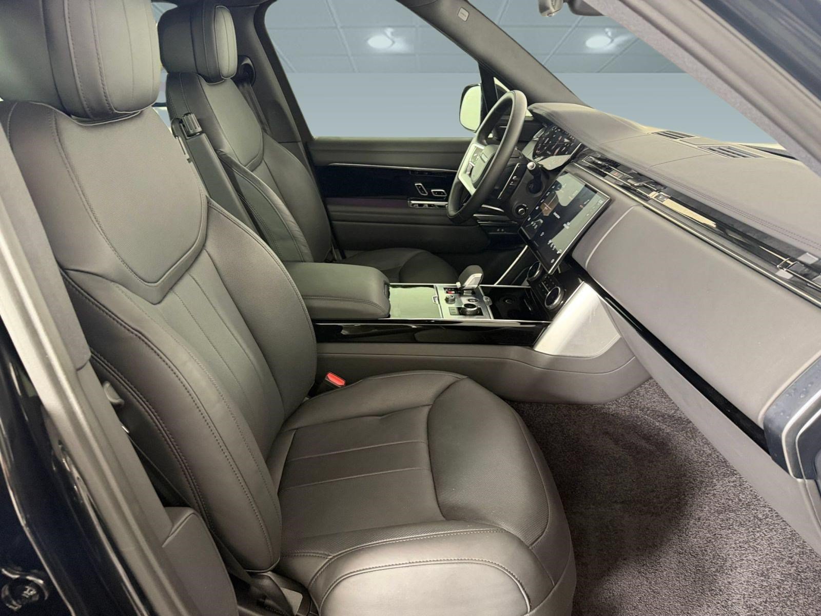 Used 2023 Land Rover Range Rover SE AWD/4WD image 23