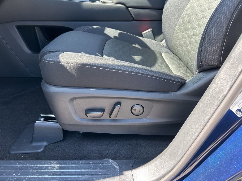 New 2026 Nissan Pathfinder SV image 17