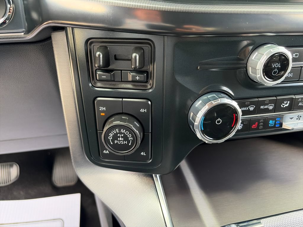 Used 2025 Ford F150 Platinum AWD/4WD image 27