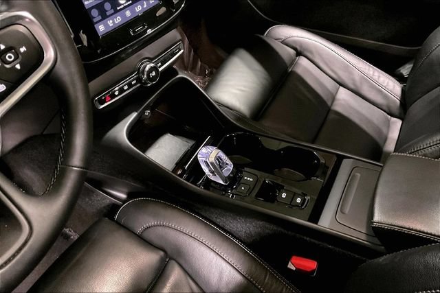 Certified 2023 Volvo XC40 B4 Plus w/ Driver Assist Package FWD image 18