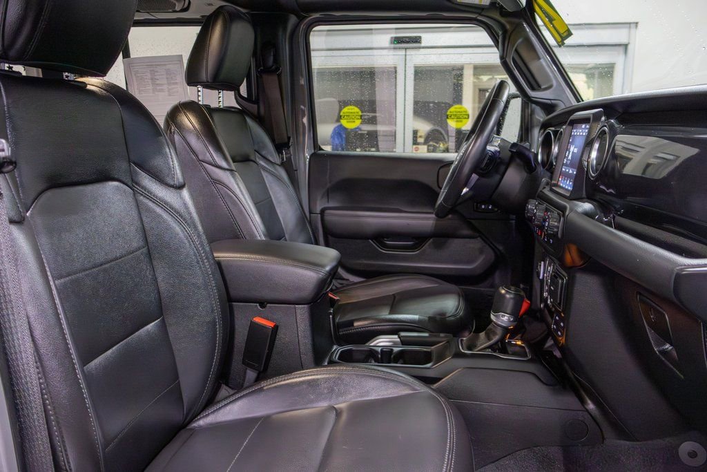 Used 2021 Jeep Wrangler Unlimited Sahara image 12