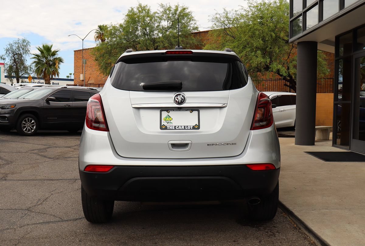 Used 2021 Buick Encore Preferred w/ Safety Package II FWD image 11