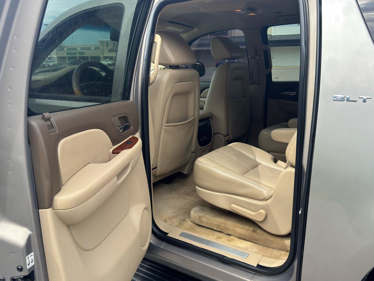 Used 2007 GMC Yukon XL SLT w/ SLT Preferred Equipment Group RWD image 34