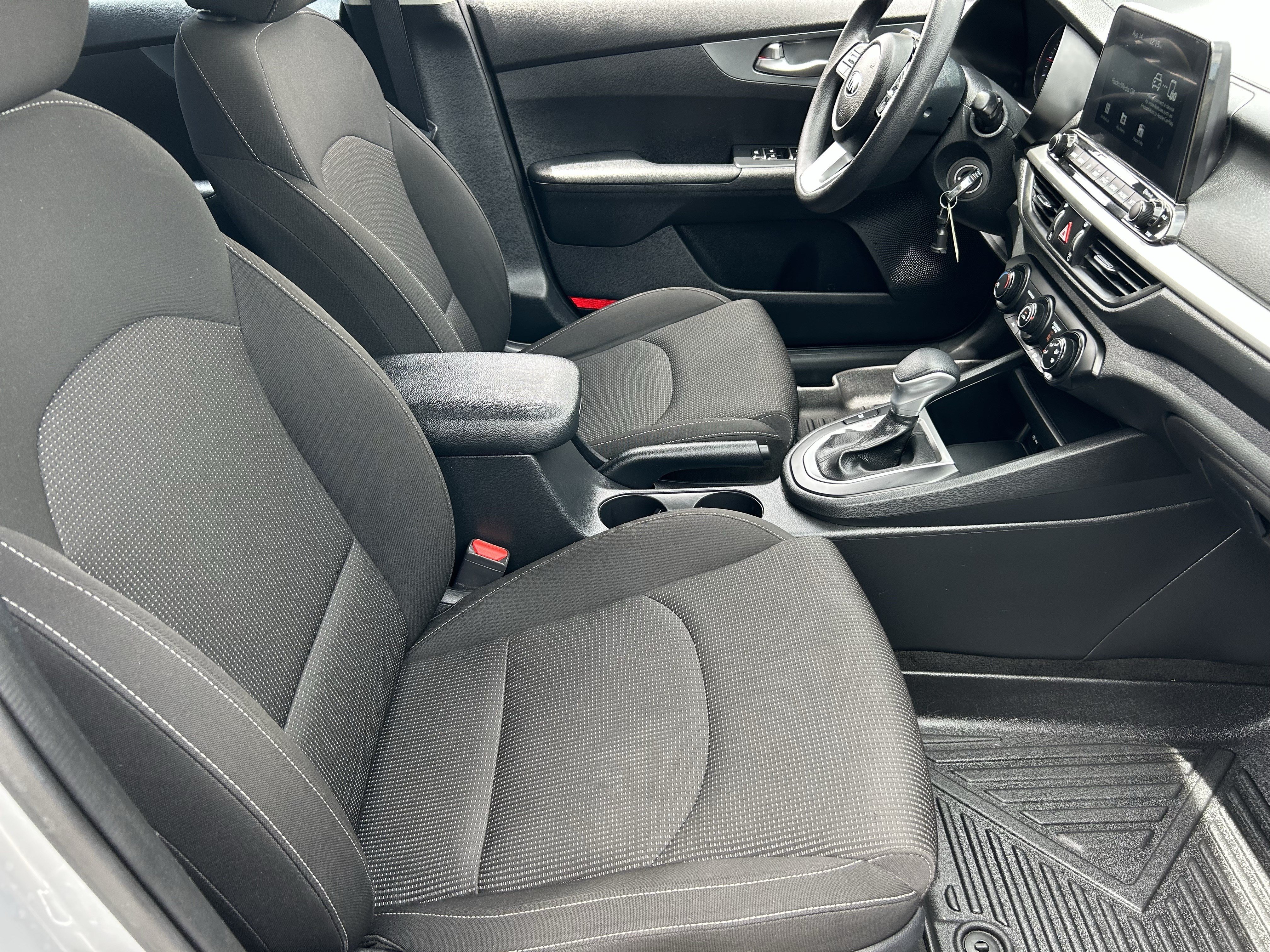 Used 2021 Kia Forte LXS FWD image 9