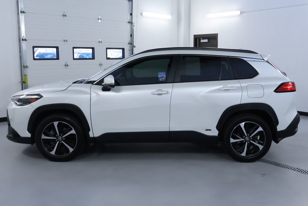 Used 2023 Toyota Corolla Cross XSE w/ Convenience Package image 4