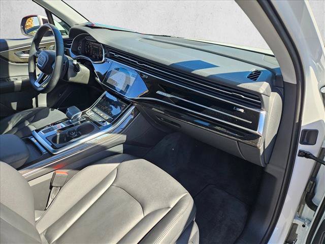 Used 2023 Audi Q7 3.0T Premium Plus AWD/4WD image 22