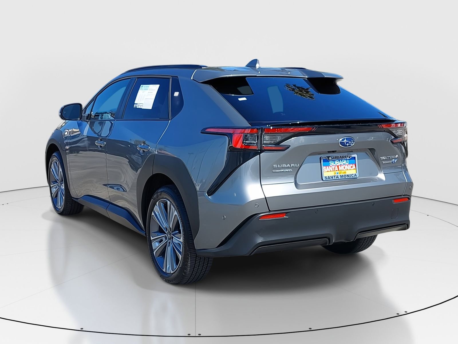 Certified 2025 Subaru Solterra AWD/4WD image 5