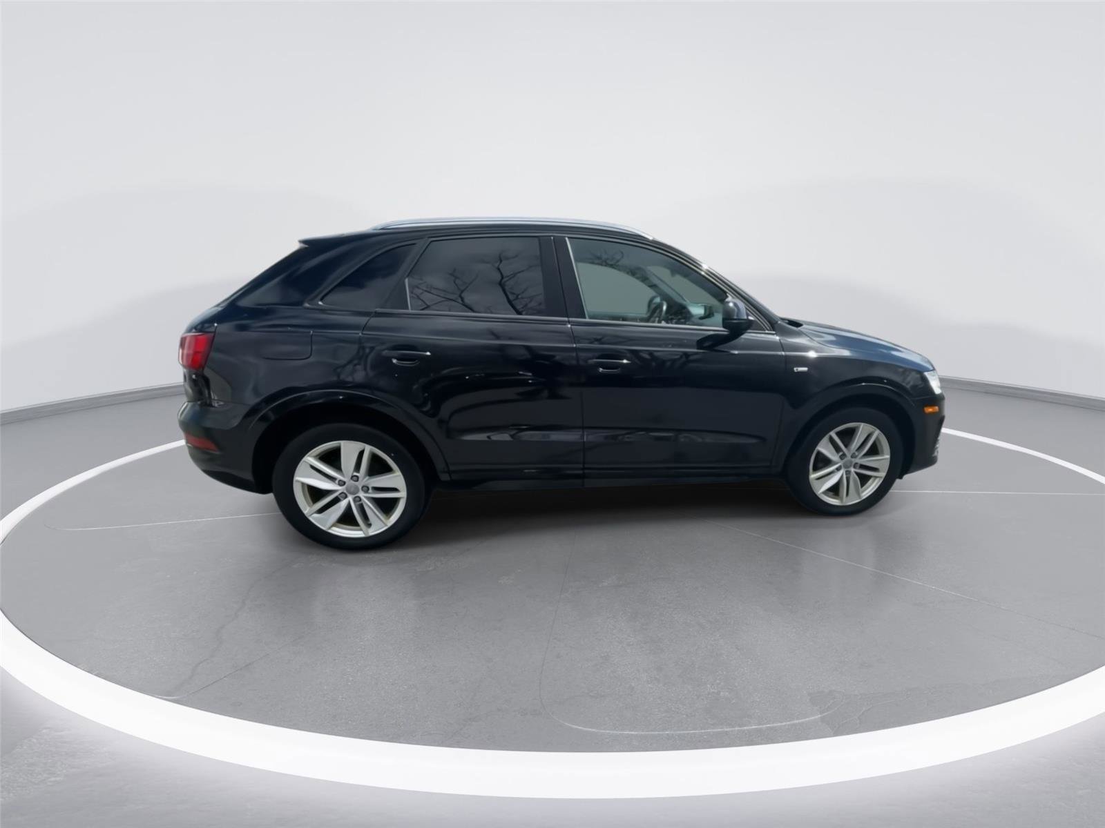 Used 2018 Audi Q3 2.0T Premium image 9