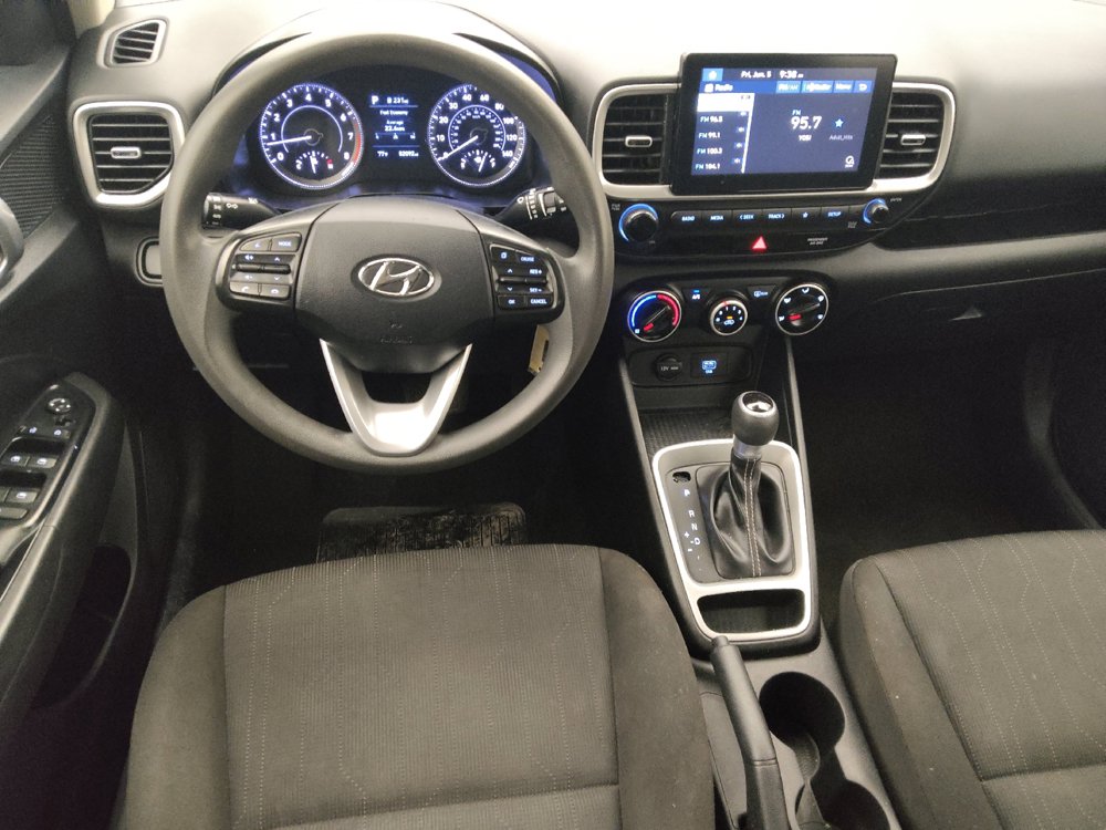 Used 2021 Hyundai Venue SE FWD image 22
