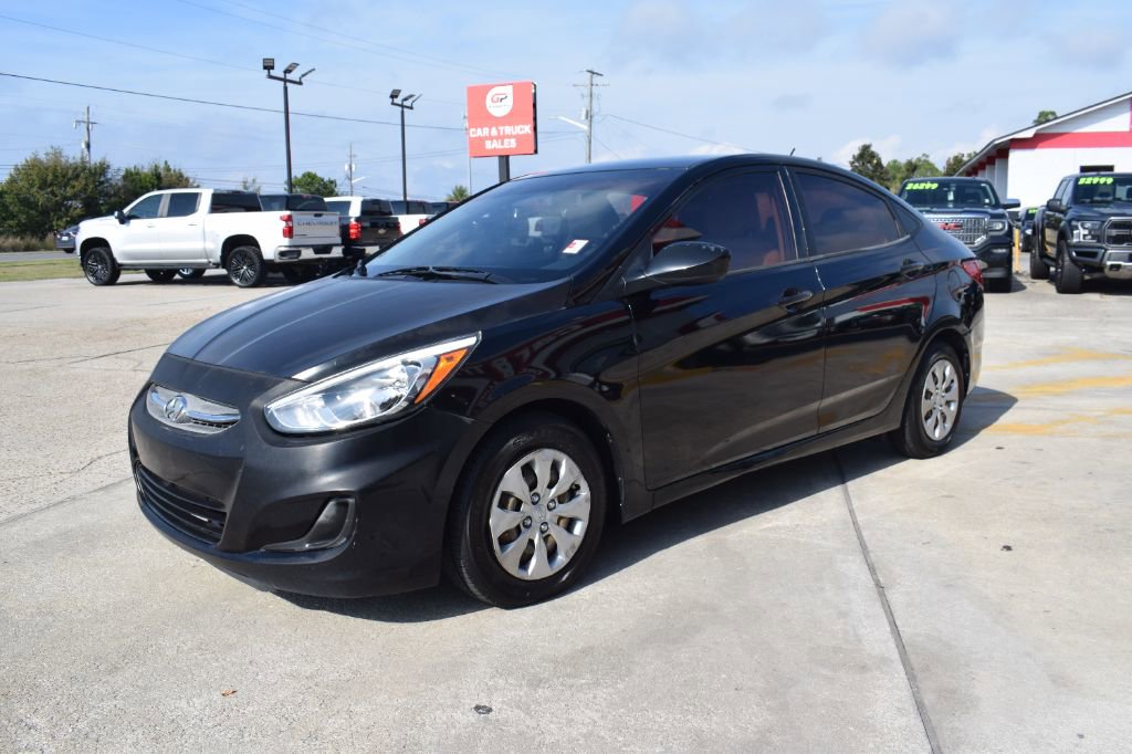 Used 2017 Hyundai Accent SE image 6