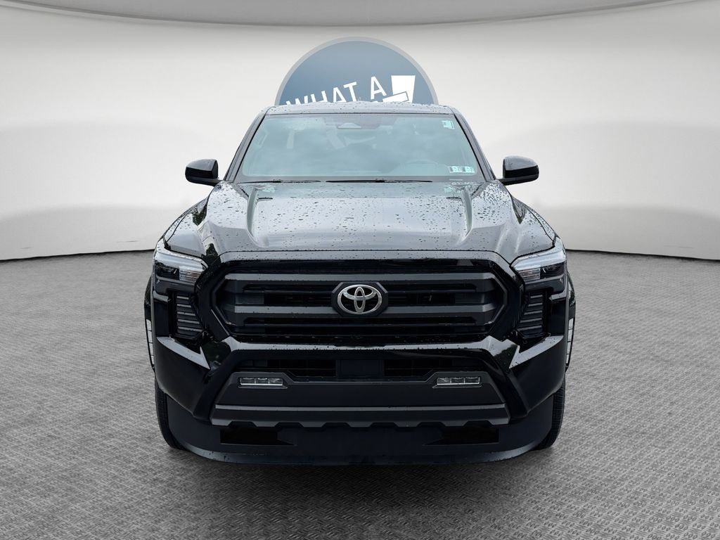 Certified 2026 Toyota Tacoma SR5 AWD/4WD image 9