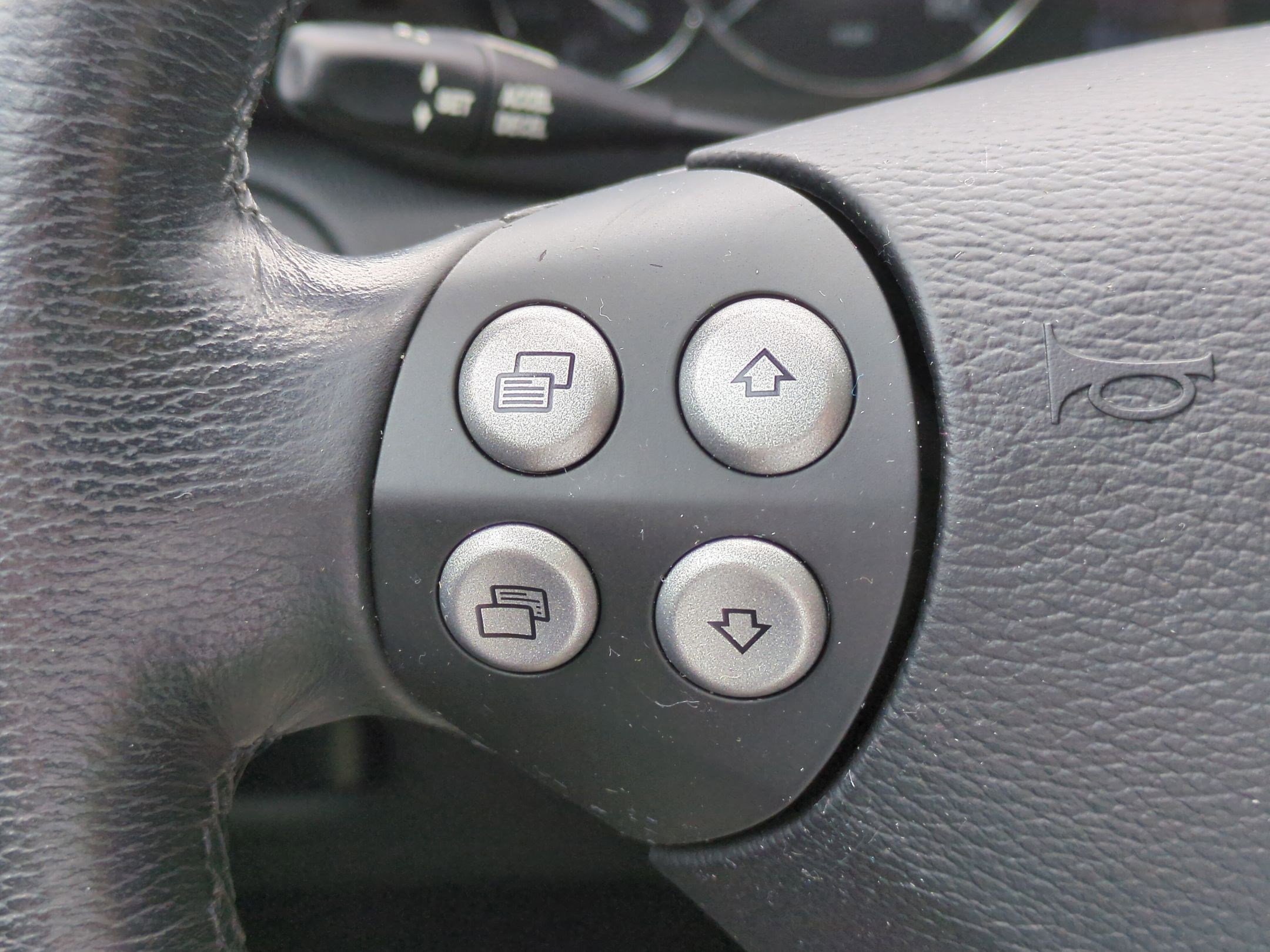 Used 2006 Mercedes-Benz C 230 Sedan image 17