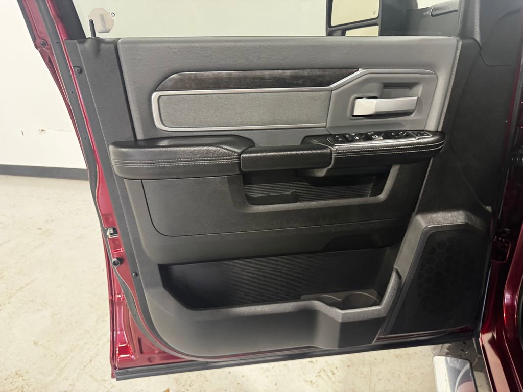 Used 2023 RAM 2500 Big Horn w/ Level 1 Equipment Group image 18