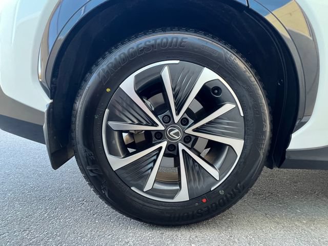 Used 2025 Lexus RZ 300e w/ Accessory Package (2T) FWD image 13