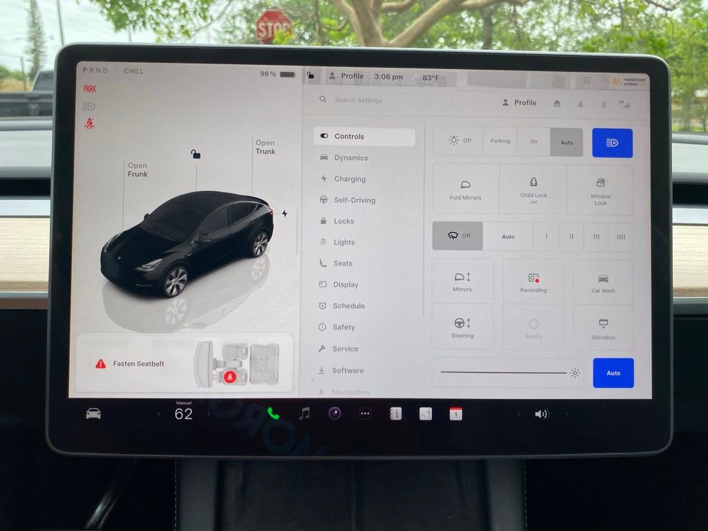 Used 2023 Tesla Model Y 2WD image 25