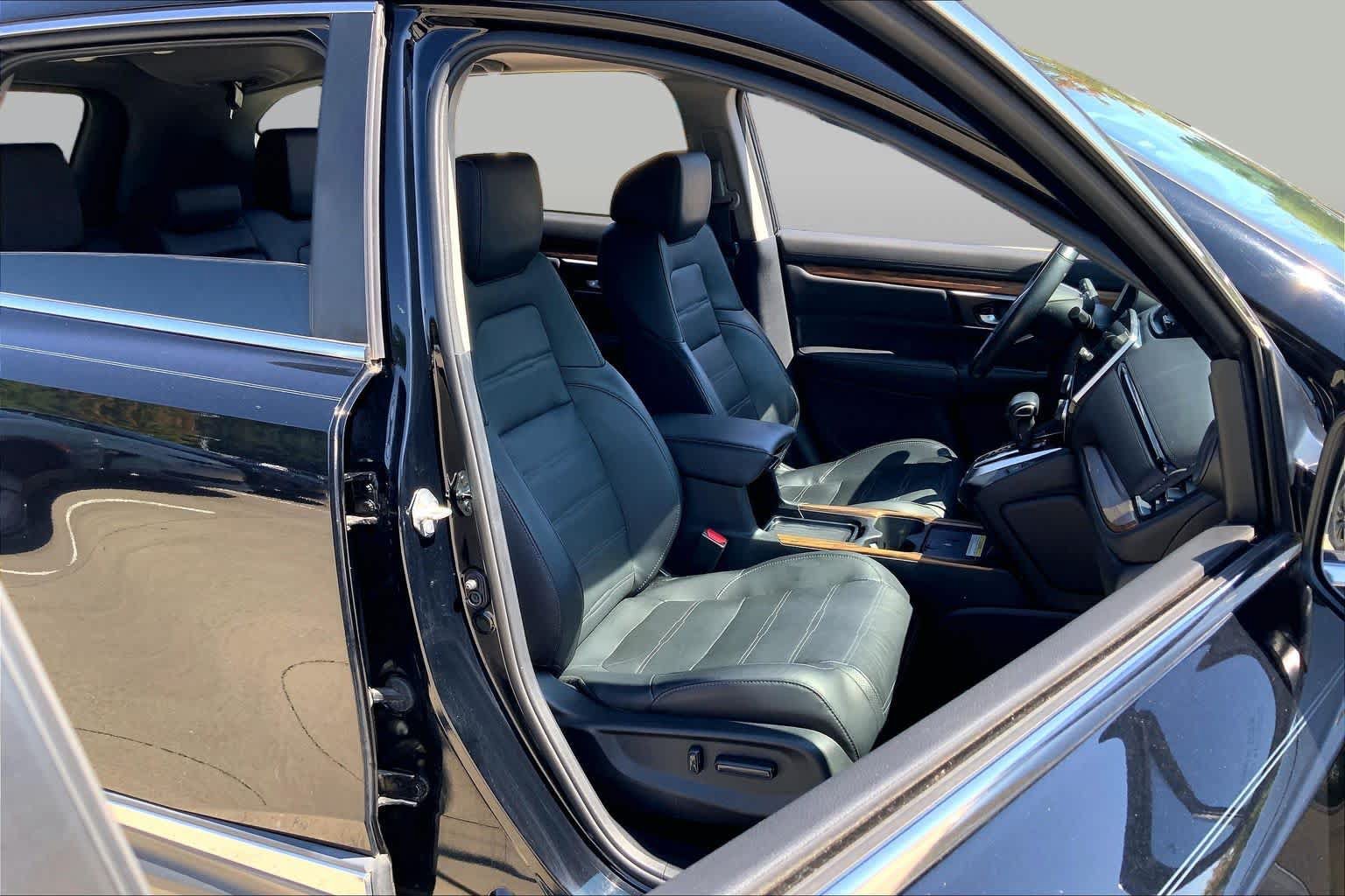 Used 2020 Honda CR-V Touring image 9