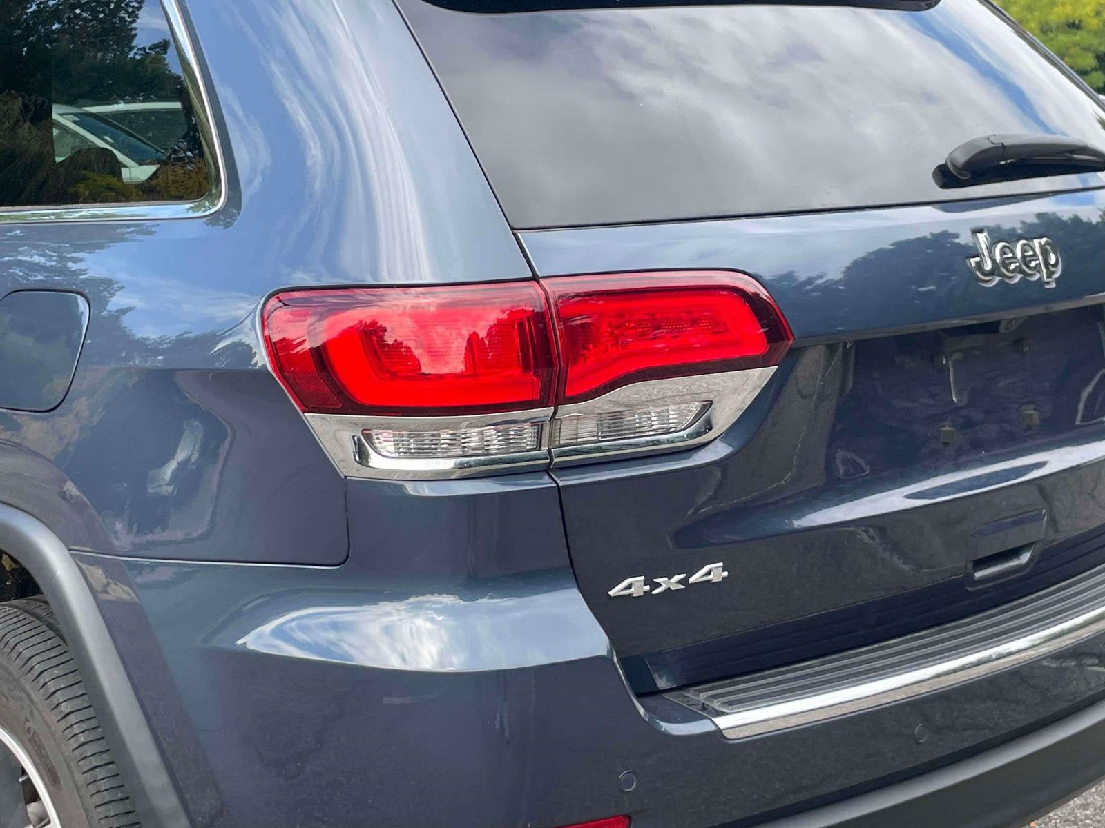Used 2020 Jeep Grand Cherokee Limited w/ Luxury Group II AWD/4WD image 11
