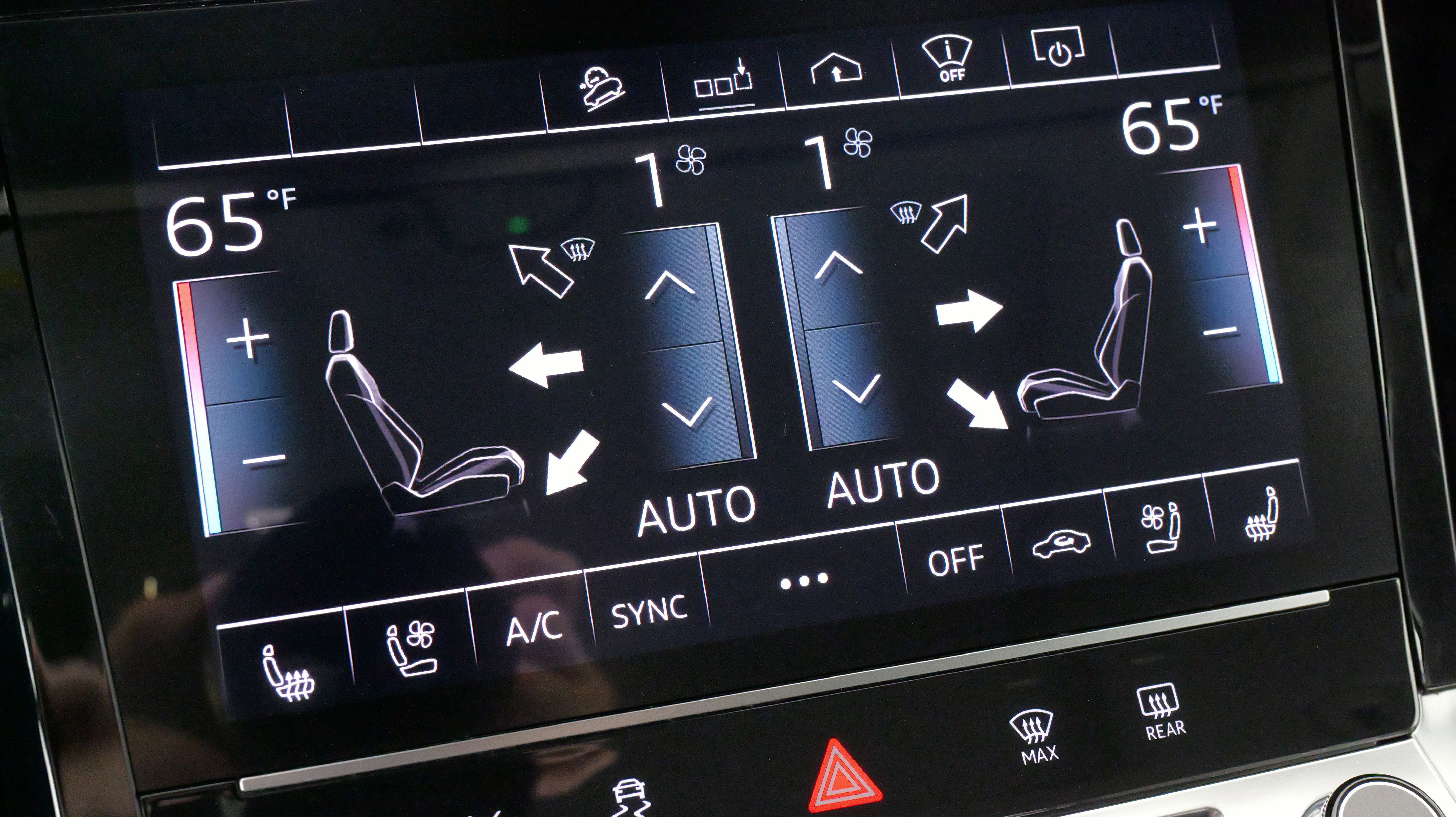 Used 2019 Audi e-tron Prestige w/ Prestige Package image 56