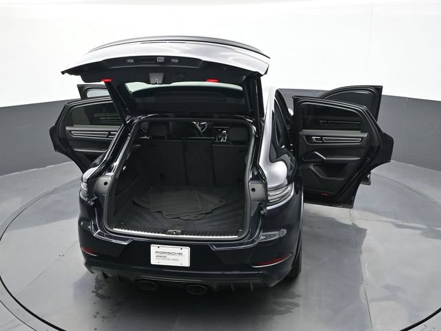 Certified 2023 Porsche Cayenne GTS AWD/4WD image 28