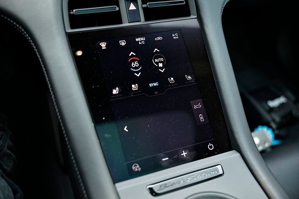 New 2026 Porsche Taycan AWD/4WD image 40