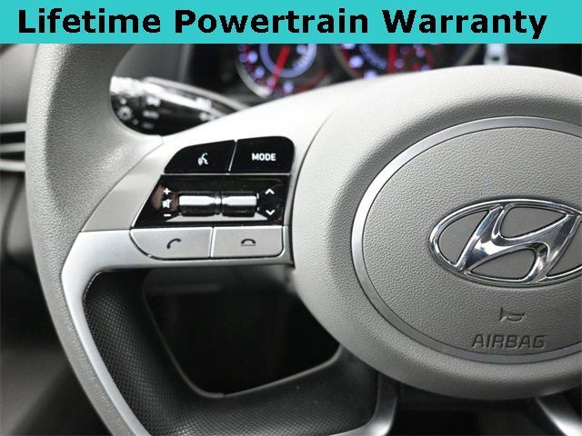 Used 2022 Hyundai Elantra SEL image 26