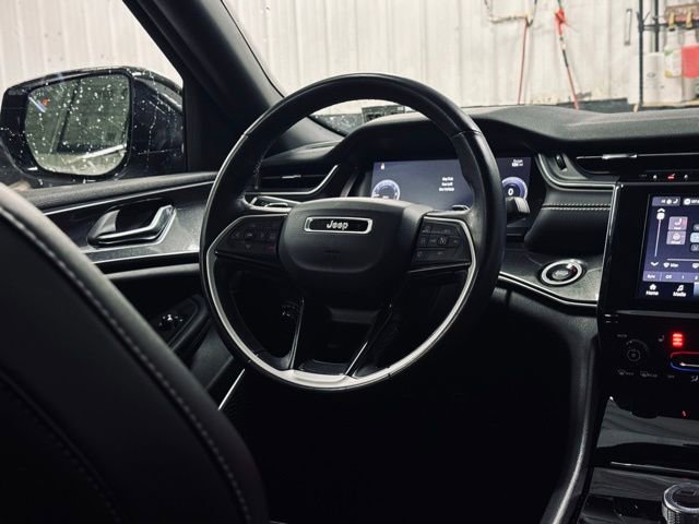 Used 2022 Jeep Grand Cherokee Altitude image 23