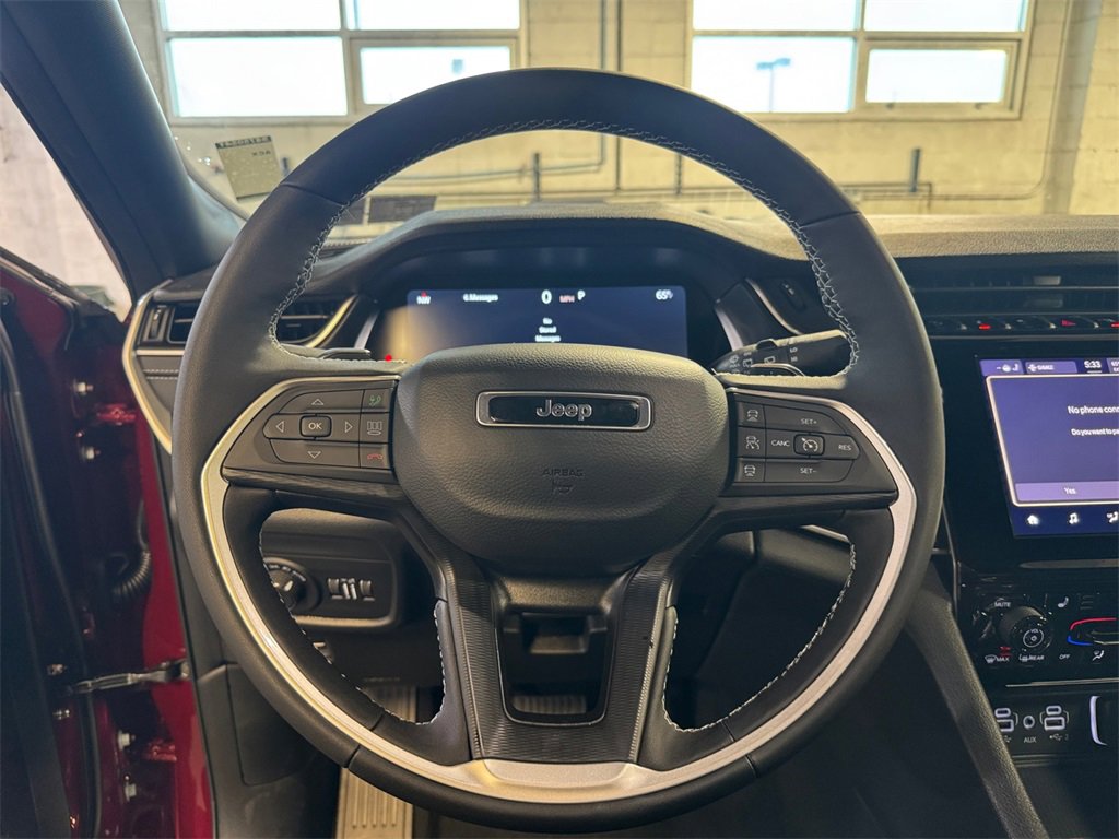 New 2025 Jeep Grand Cherokee 4WD image 15