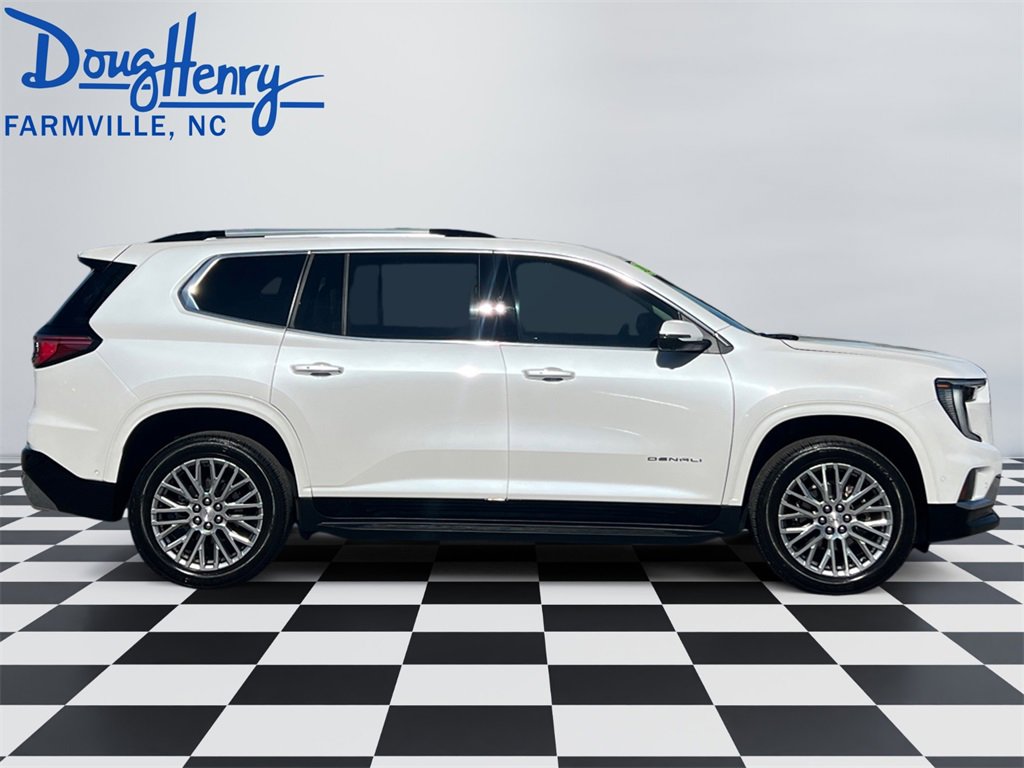 Used 2025 GMC Acadia Denali w/ Super Cruise Package image 6