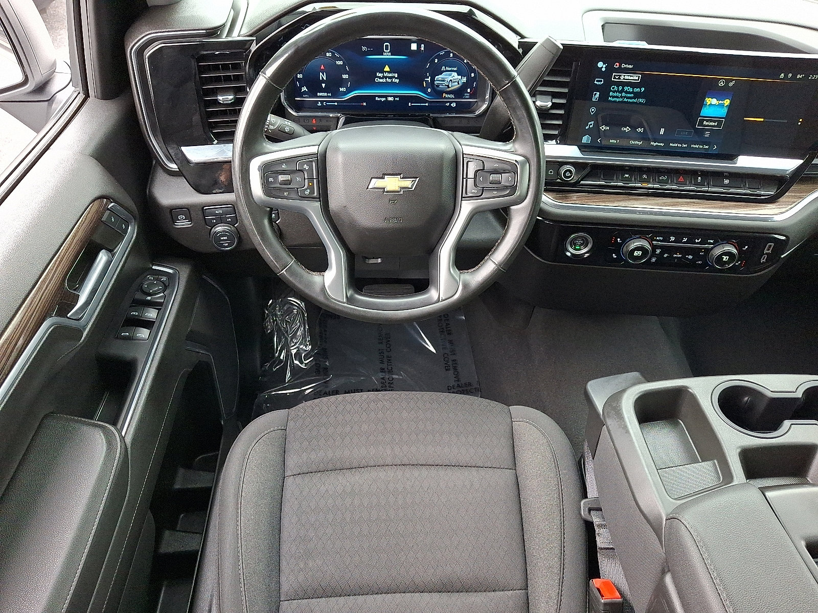 Used 2023 Chevrolet Silverado 1500 LT image 10