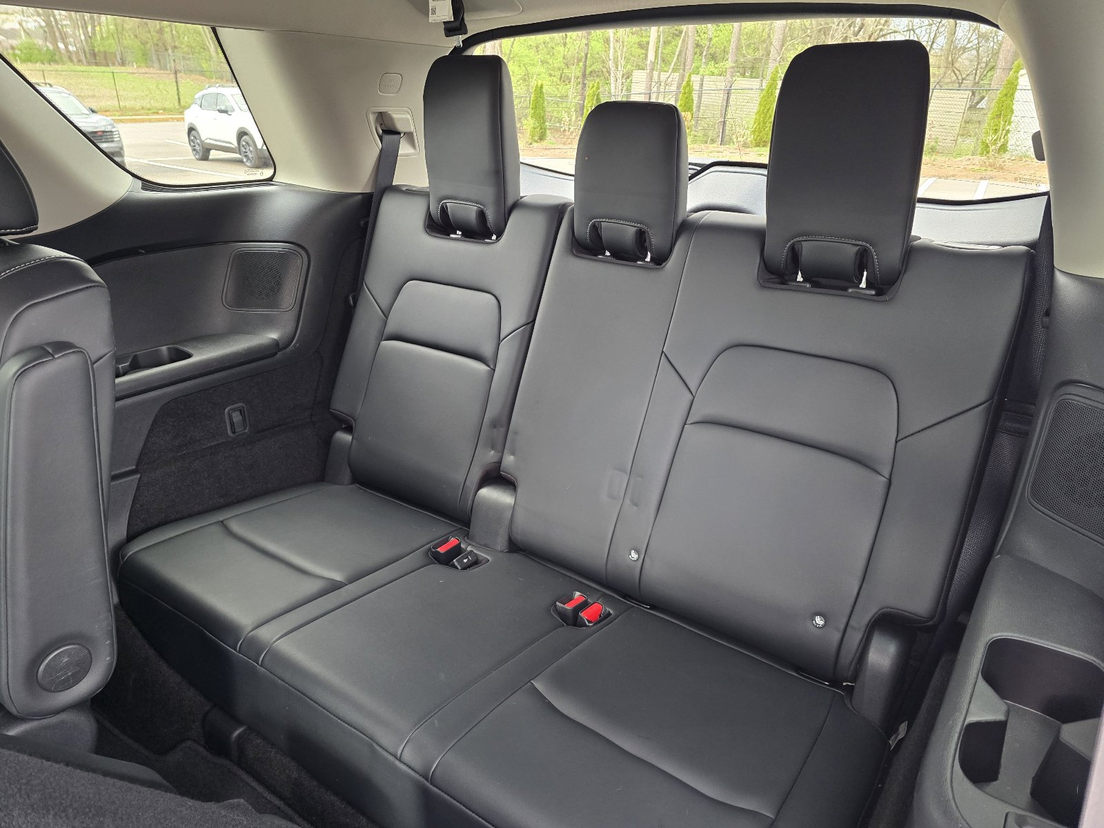 Used 2023 Nissan Pathfinder Platinum image 10