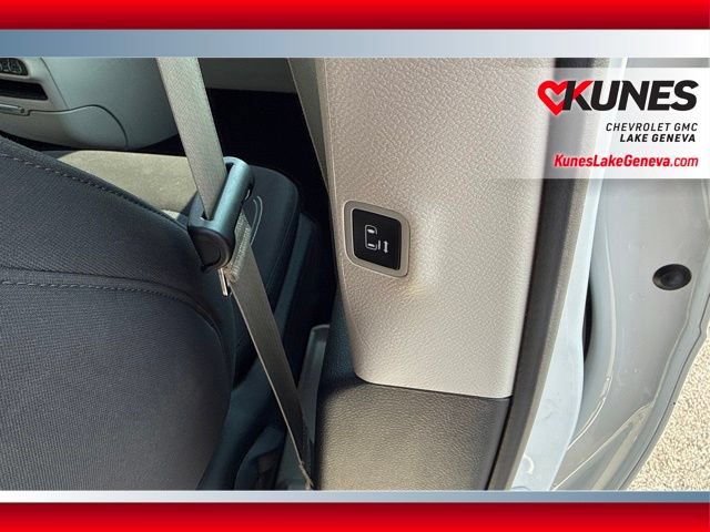 Used 2023 Chrysler Voyager LX FWD image 19